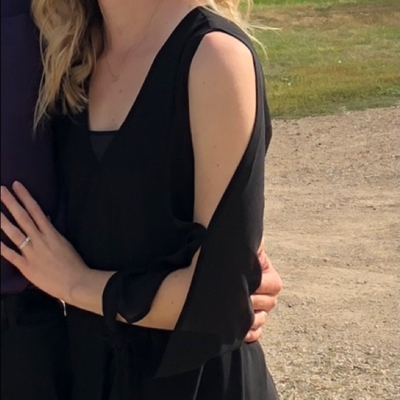 LULU’S brand BLACK DRESS - Picture 2 of 3